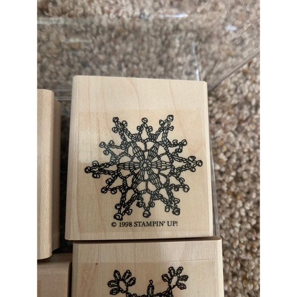 Stampin Up! Lace Snowflakes 4 piece Set 2x2 Size - Picture 6 of 7